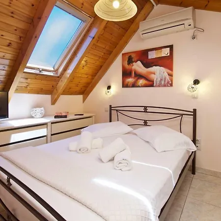Poseidon Sea View *